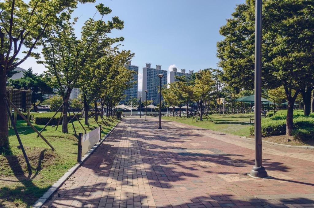 Ambassador Busan Haeundae Hotel Exterior photo